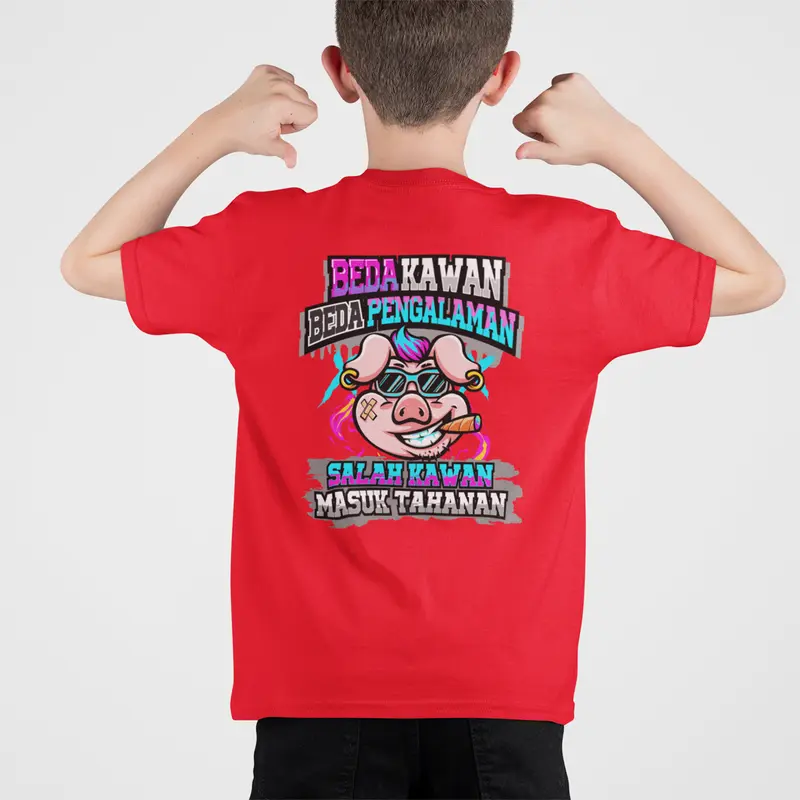 Ajoe kids kaos anak anak umur 4-10 tahun sablon depan belakang motif kata kata BEDA KAWAN BEDA PENGLAMAN 8