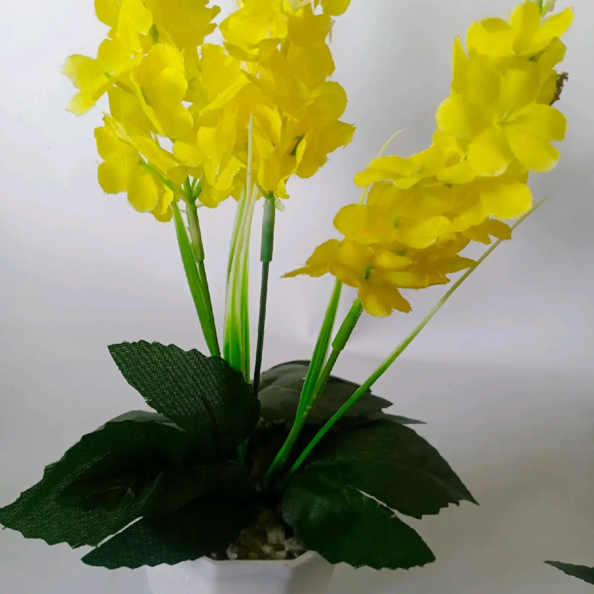 BUNGA LAVENDER BUNGA PLASTIK MINI + VAS NO 8CM MODEL RANDOM stok