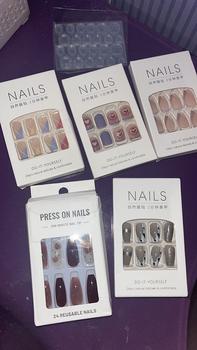Product Review of 3D (24pcs) French Manicure Glitter Long Nails Kuku Palsu, Instant Nail Art, Stiker Kuku Palsu, Fake Nails-R168 from z** 0