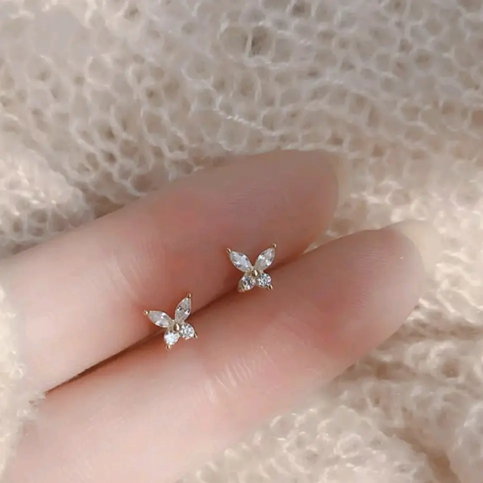 PERHIASAN WANITA ANTING TUSUK TITANIUM MOTIF KUPU-KUPU CANTIK TERBARU GOLD ANTI LUNTUR