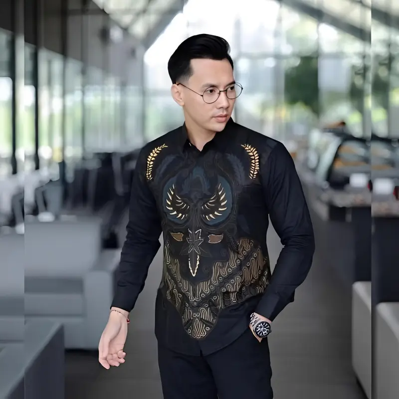 KEMEJA BATIK BURGUNDY LENGAN PANJANG MOTIF TERBARU 2025 2
