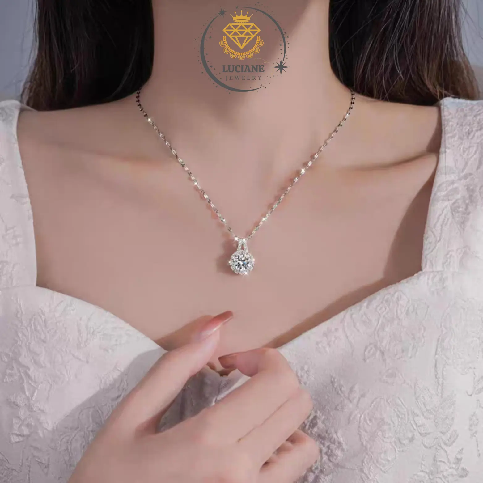 Kalung Liontin Wanita Round Clavicle Simple Diamond Moissanite Perhiasan Cewek Lapis Emas