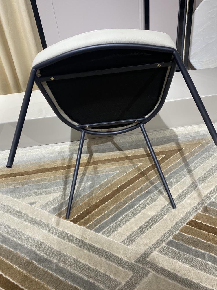 Product Introduction of Leather art dining chairs, hotel backrests, Italian luxury dining chairs, coffee shops, family restaurants, new leisure chairs 3