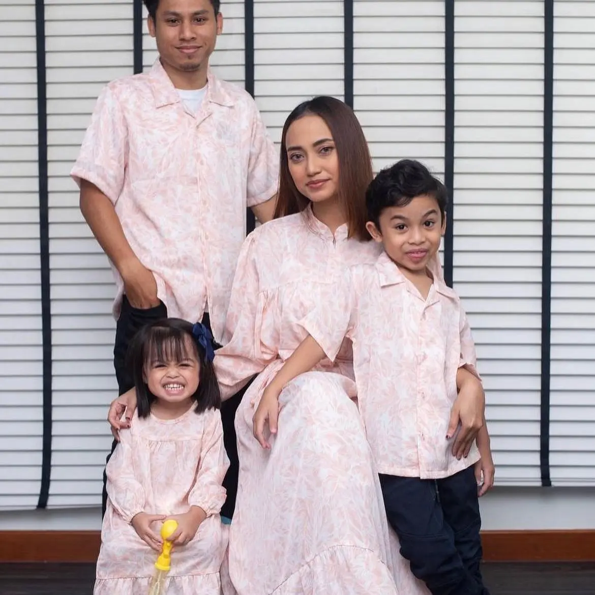 LAYNEE Family set