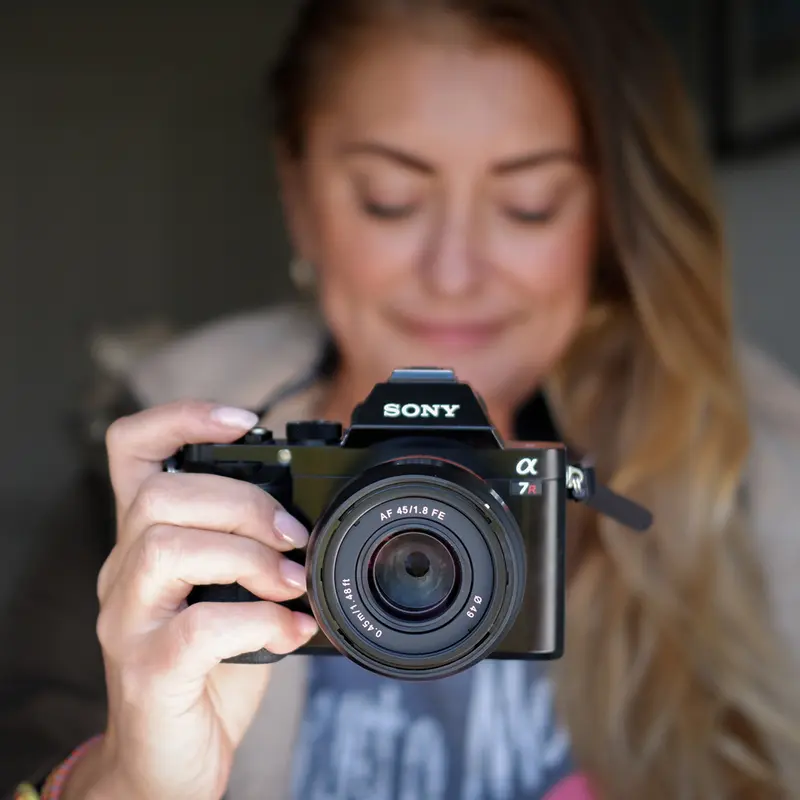 Samyang Lensa Kamera AF 45mm F1.8 FE Compatible for sony FE