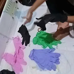 10 PCS Sarung Tangan Karet Nitrile Safeglove - Warna Random - Hitam Pink Biru Ungu - Ukuran S/M/L Latex Cleaning