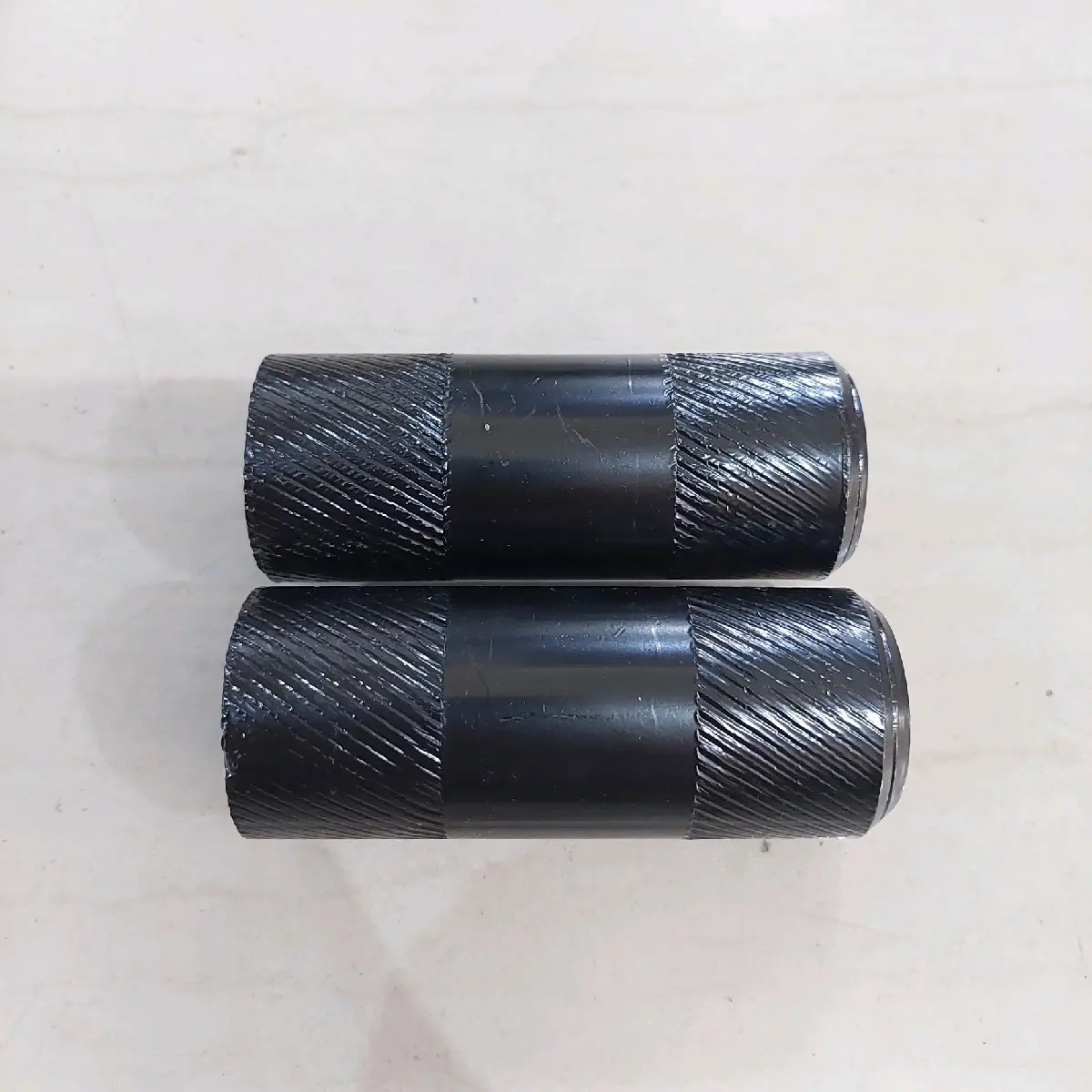 PANCATAN KAKI/TEMPAT PIJAKAN KAKI BELAKANG SEPEDA/JALU- SEPASANG HITAM