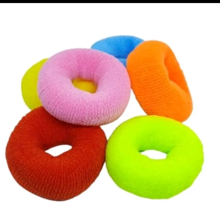 Ikat Rambut Donat Lucu Random dengan Scrunchies 0