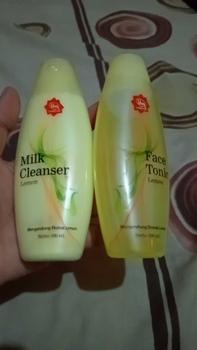 Product Review of Paket Double Cleansing Viva Milk Cleanser dan Viva Face Tonic from E** @**a 0