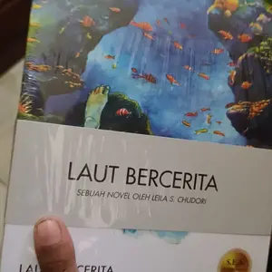 Buku Novel Laut Bercerita - Sebuah Novel Oleh Leila S Chudori / GRAMEDIA PUSTAKA UTAMA - GPU
