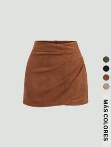 Falda corta plisada de textura de gamuza para mujer, diseño simple con encanto a la moda, ropa casual elegante para el día a día