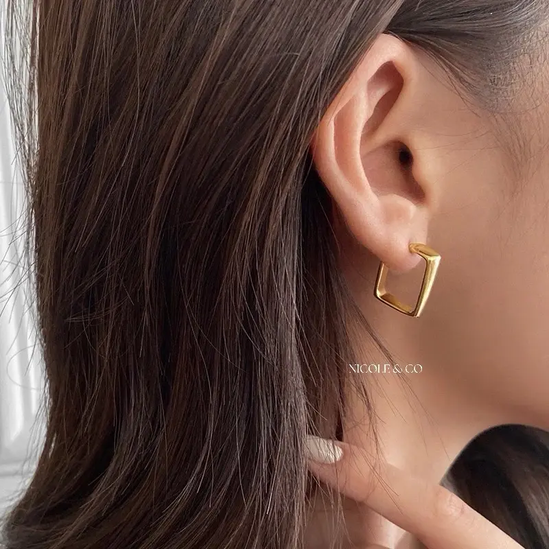 Nicole & Co (L01) - Anting Hoops Square Gold / Anting Persegi Warna Emas / Anting Fashion Korea / Giwang Anti Karat 0