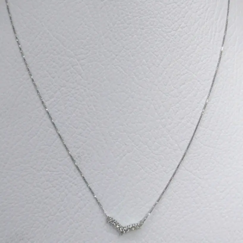 Kalung koyek Aurel Tipiss