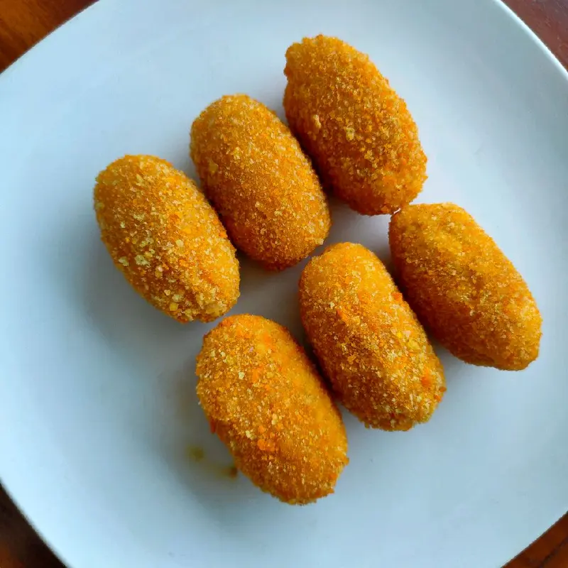 Ayam Keju Isi 6 Pcs Kemasan Vacum Frozen Food gorengan 3