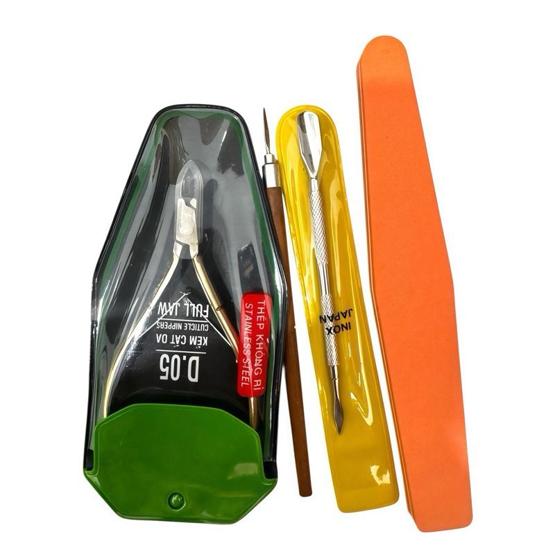  Kềm Cắt Da Chuyên Dụng Mang Vuông D-05  Combo 1 Cây Kềm và 3 Món Hổ Trợ Làm Móng Tay Chân Khi Ra Tiệm Nails 
