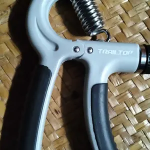 [READY] TrailTop Handgrip Hand Grip Alat bantu fitness Otot lengan Tangan Portable Outdoor grip