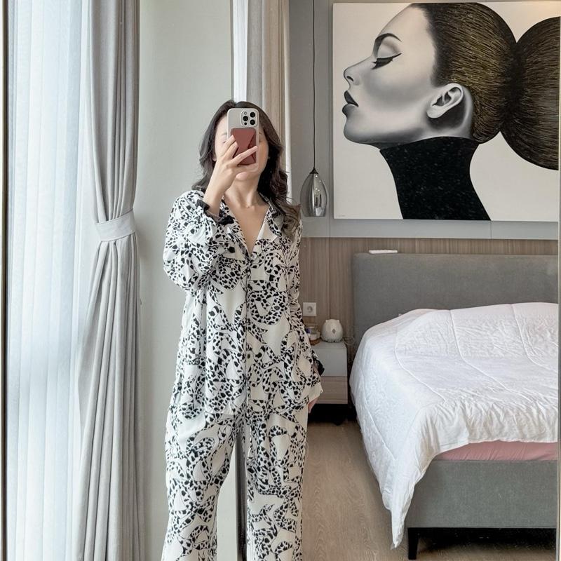 Piyama motif pita panjang black white bahan rayon 4