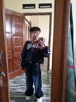 Product Review of HOODIE BOXY Menyala ZipperJAKET ZIPPER BOXY SABLON FOAMING DAN AKSEN MENYALA BLACK PING PRIA WANITA Unisex Hitam Sweater Santai from b**h 2