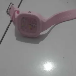 (tahan air)Jam Tangan Anak Perempuan Kuarsa Analoq Motif Karakter Cinnamoroll Modis Persegi Bulat Strap Rubber