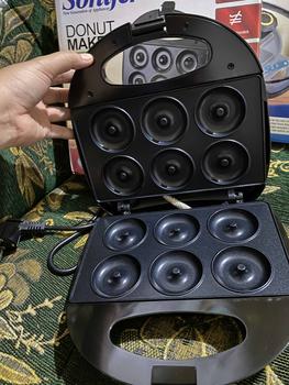 Product Review of Sonifer Donat Maker Peralatan Cetak Donat Elektrik 6 lubang SF-6066 from L**e 1