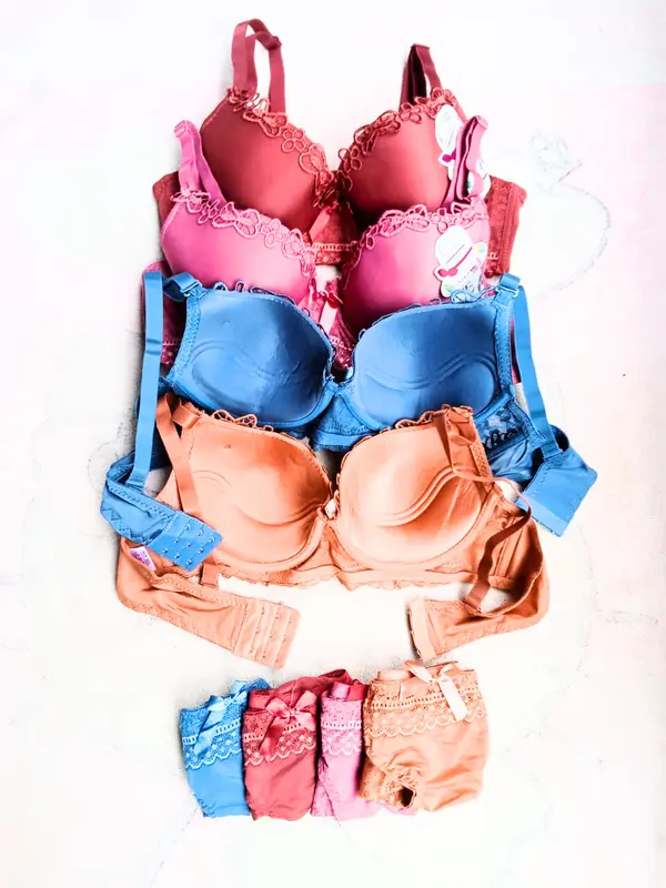 bh bra set wanita (free gantungan) busa tipis berkawat pengait3 tali bisa lepas pasang uk:38-44 Motif Setelan Motif 5
