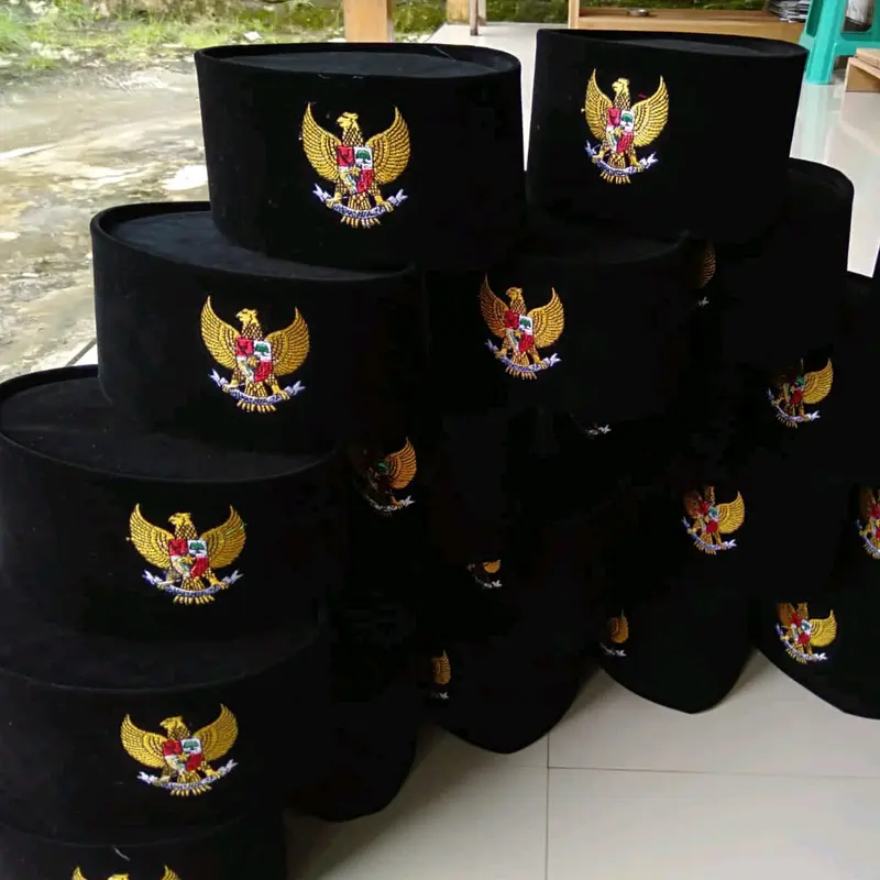 PECI LOGO GARUDA, Peci Presiden Exlusive, Songkok Hitam Nasional Tinggi 9 cm 4