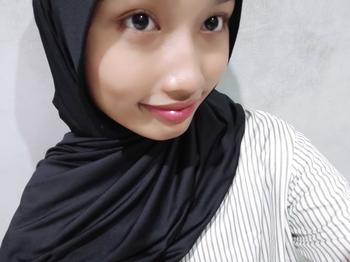 Product Review of PIXY Hydra Glass Lip Tint - Tampilan Bibir Glossy dan Staining Tahan Lama - Berry, Lipstick, Gradasi, Kering, Lipcream, Lasting,Ombre, Cherry Liptint from c**y 1