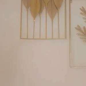 Eyre Dinding Besi Sofa Ruang Tamu Kreatif Modern Latar Belakang Dinding Wall Decor Hiasan Dinding Frame Metal Gold Daun Leaf Ginko Scandinavian Wall Decor Nordic Lukisan Tanaman