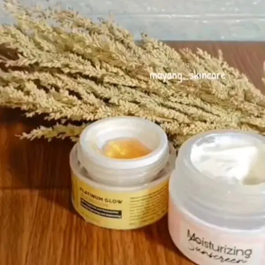 cream byzoe glow jelly booster platinum dan moisturizing sunsceern 2in1 1