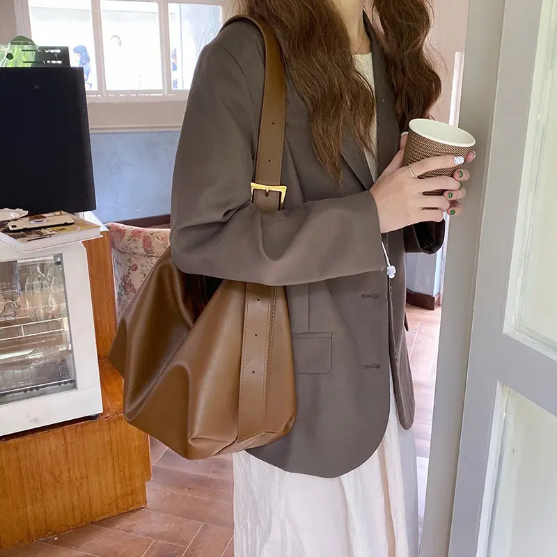 Korean style autumn and winter large capacity shoulder bag large bag women large tote bag