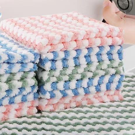 Product Introduction of Vải lau nhà, kích thước nhỏ gọn, thích hợp để sử dụng trong gia đình 0