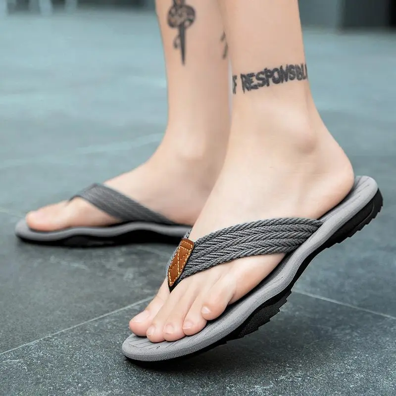 2023 New [COD] [Free Shipping] [Spot] Slippers Men's Shoes Korean Version Summer Beach Ourdoor Flip-flops Home Indoor Women's Slippers Casual Flat Shoes Men