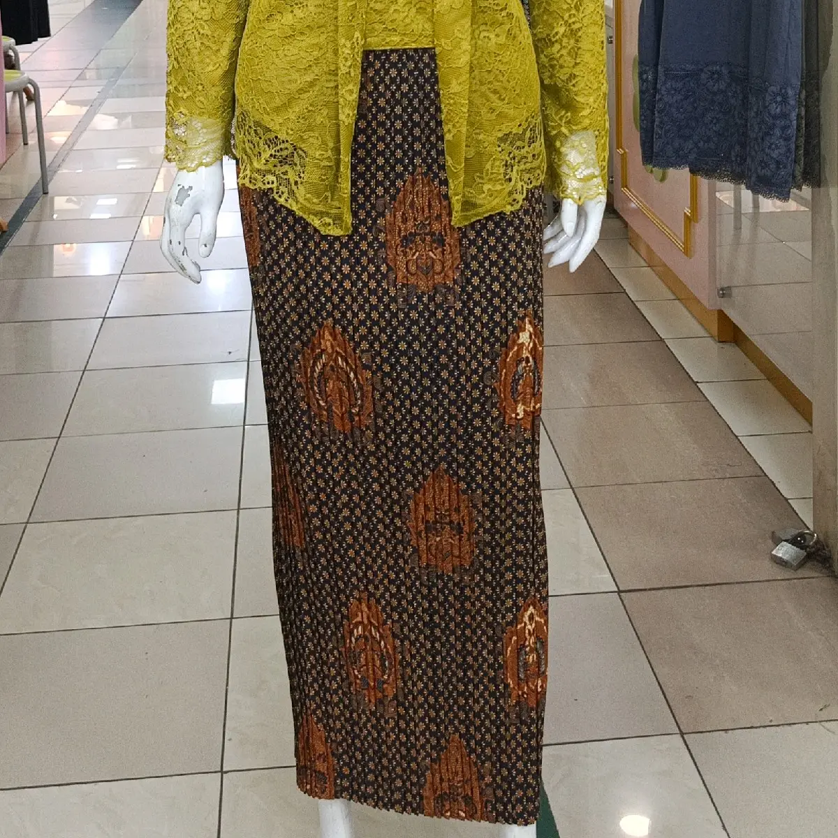 Rok  Pilsket  Batik Nyaman Bawahan Wanita