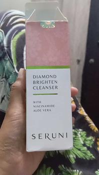 Product Review of Seruni Diamond Brighten Cleanser extract facial mencerahkan  perawatan  wajah  Vitamin Niacinamide from m**8 0