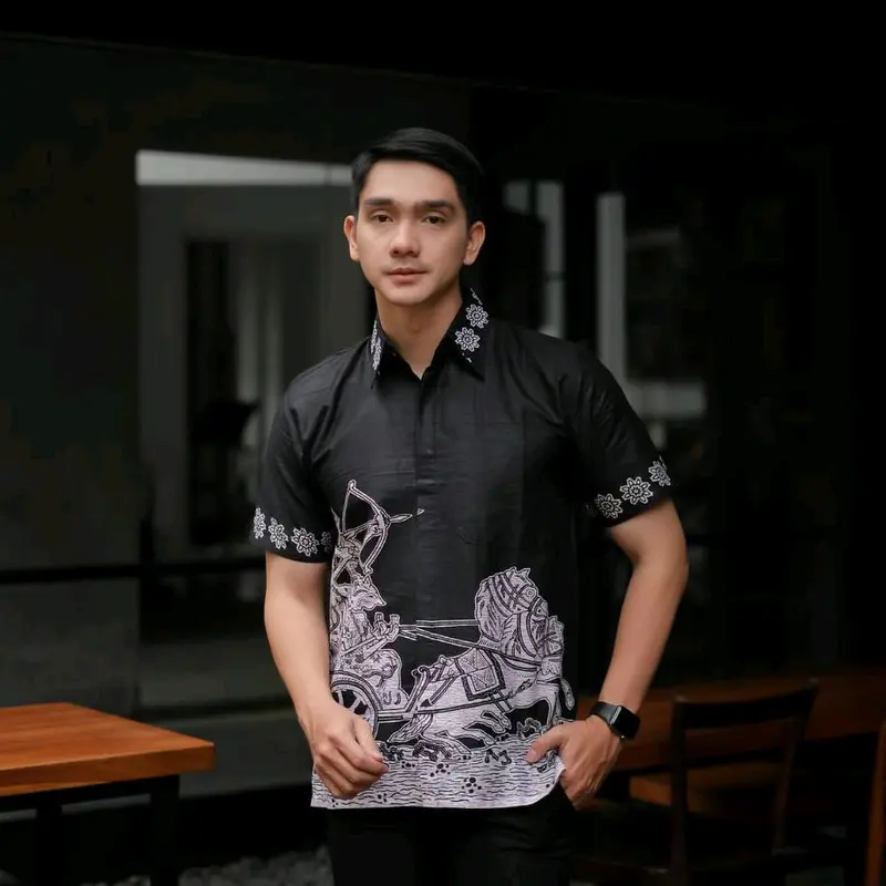 Kemeja Pria Batik Lengan Pendek 2