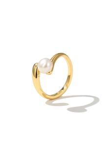 ファッショナブルな合金パールリング、7mmパール、デザイン性の高い非対称デザイン、バンドタイプ。日常使い・デート・パーティーに最適、ギフトにもぴったり。