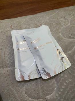 Product Review of (GET 2 PCS) Sabun Glasskin Glow Bar Soap by The Falsya Beauty Pencerah Membersihkan Memudarkan Kotoran Kulit Hitam dan Kusam Perawatan Mencerahkan Punggung Tangan from s**n k**8 0