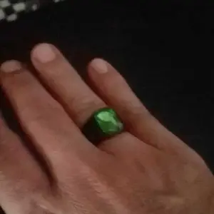 Cincin Batu Hitam Pria Merah Safir Biru Ruby Sapphire Stone Ring C413