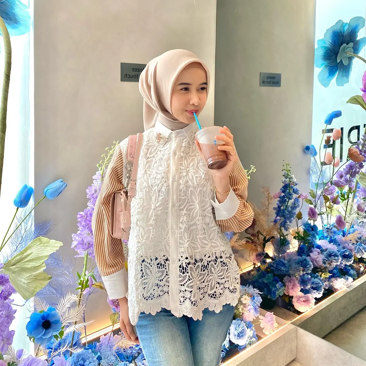 Vanaya top blouse kemeja brukat wanita terbaru - atasan wanita terbaru - femmeous