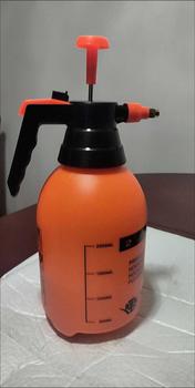 Product Review of DDAILYLIFE Bottle Sprayer Botol Spray Semprotan Pompa Manual 1L/2L/3L Air Tanaman Hijau Saklar from g**d 1