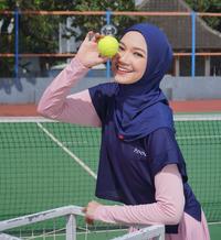 Gambar Zeea Outer Sport Olahraga Wanita Muslimah Hayfa P Fathia - pink dari Zeea Store_NEW Kota Cimahi 3 Tokopedia