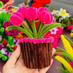 Tempelan kulkas kawat bulu