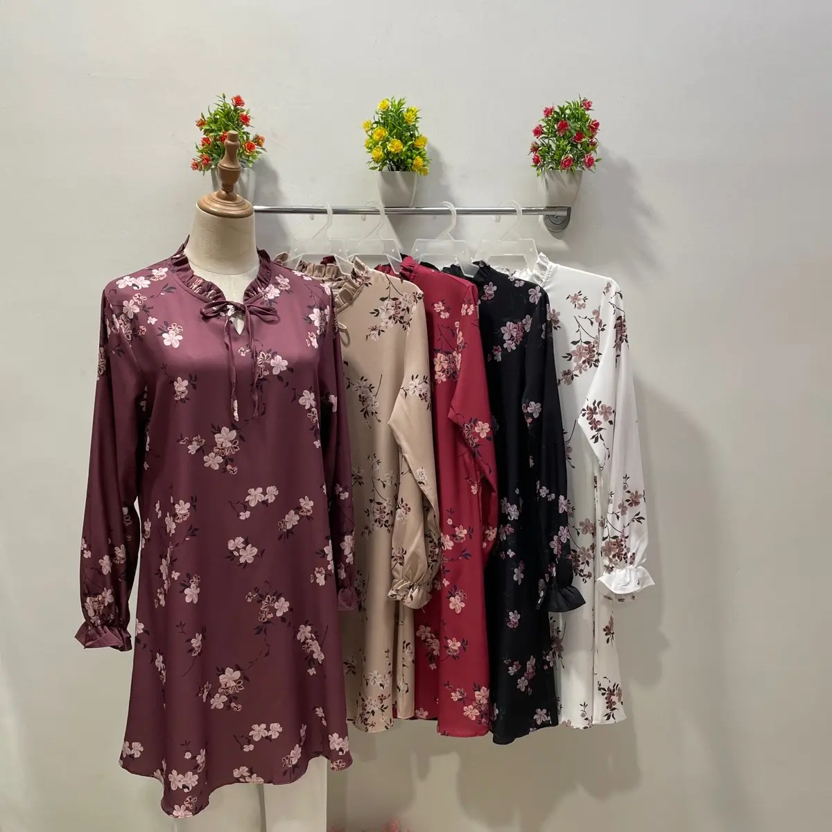36773- Muslim fashion blouse Size 38/40,42,44,46,48,50