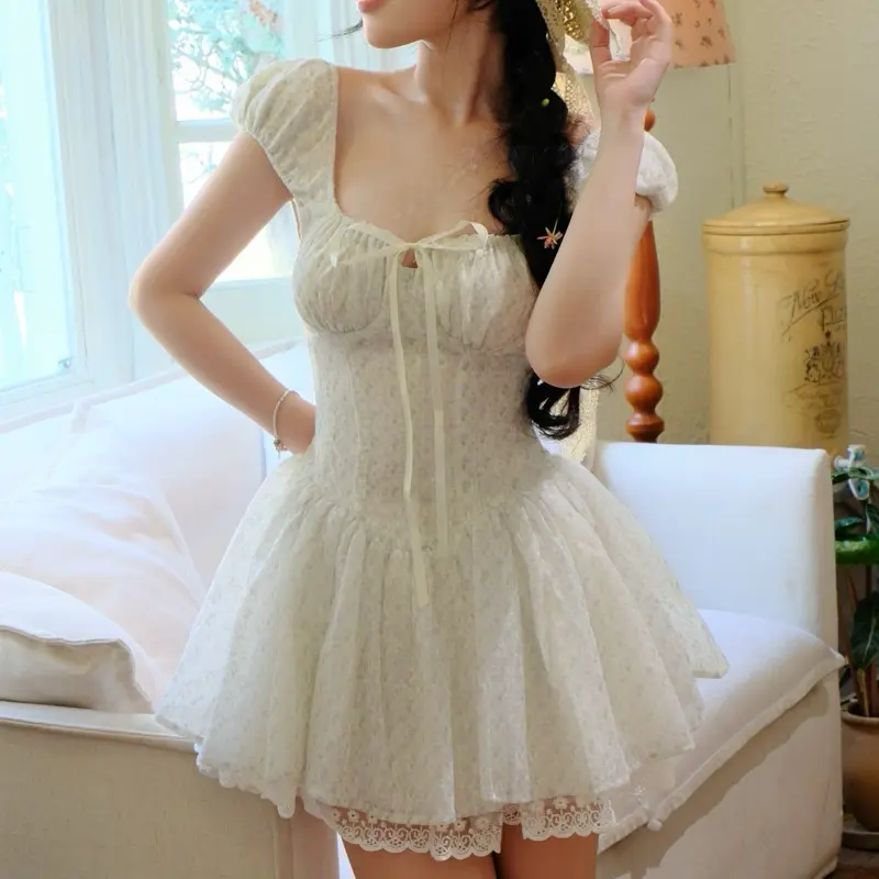 Bella dress - Váy thiết kế Sassysis Hoa hồng nhí nền hồng da tùng phồng 3 lớp