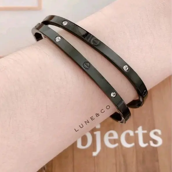 Gelang Titanium Bangle Slim Model Nagita Mewah Elegan Aksesoris Wanita Antikarat Bracelets 3