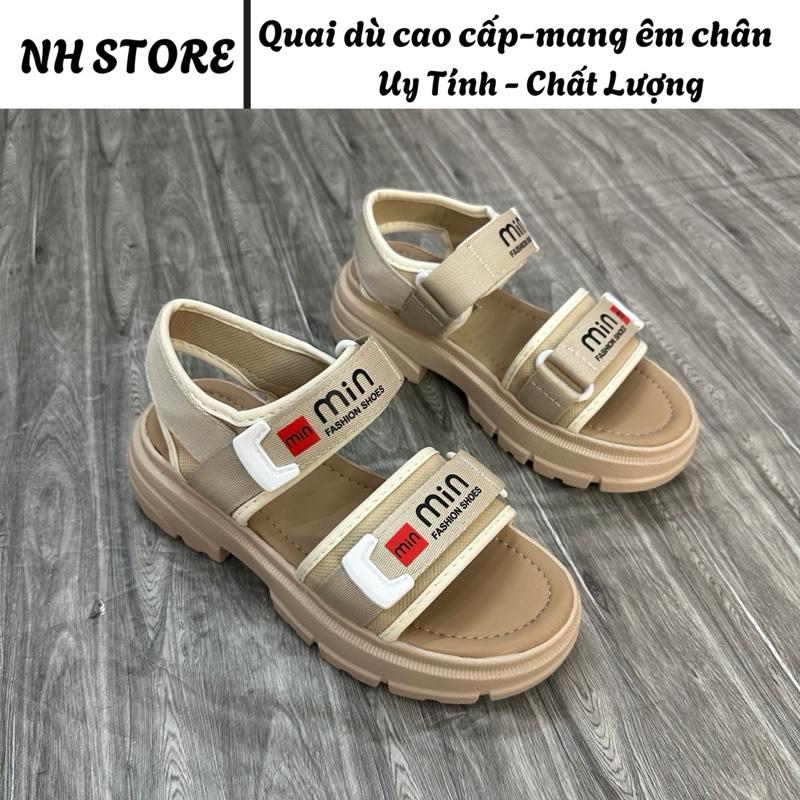 Giày Quai hậu Mới 2025 cho bé gái có size 30->39 Dép cho bé gái đẹp đi chơi.Giay sadal cho bé gái và cho nữ Đi học. Nền có lót miếng đệm mang êm chân. Xăng Đan cho bé và nữ mang đi mưa đi nước vô tư GiàY Jean