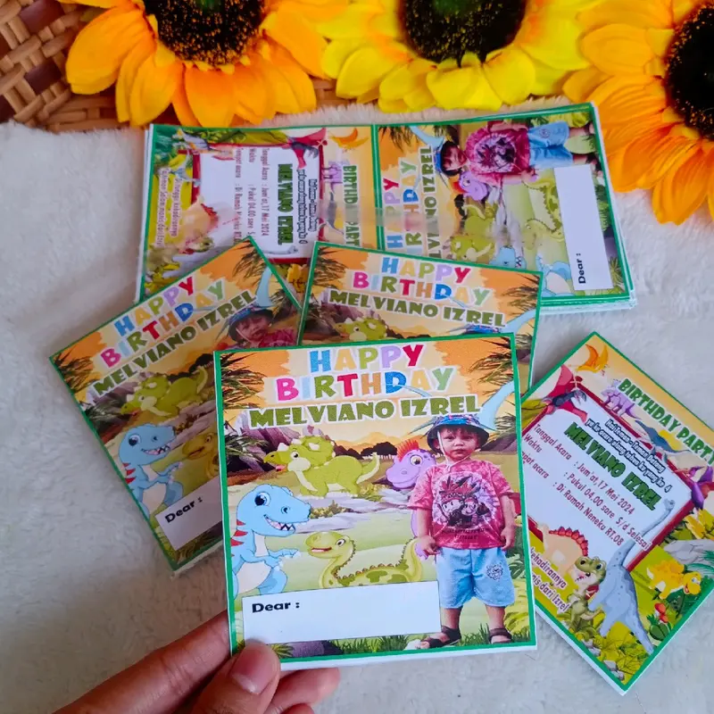kartu undangan ultah isi 50-100 pcs + Desain foto anak ( Bahan kertas glosy) undangan ulang tahun anak/kartu ultah custom/kartu ultah karakter/undangan ultah (Desain request via chat) 5