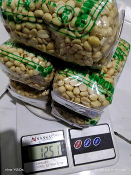Product Review of 5 bungkus Kacang Kupas Asli Tuban 250g x 5 Bungkus - Total Berat 1,250g - Goreng, Food, Mete, Kering, Snack, Cemilan Bawang Makanan Camilan Mede from c**i 1