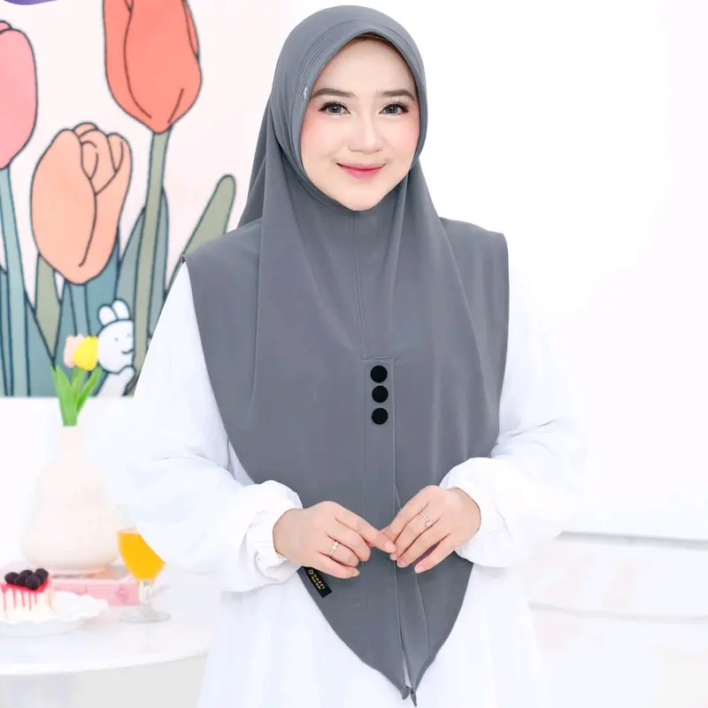 Nelaa Daffi hijab Variasi Kancing dengan warna senada 0