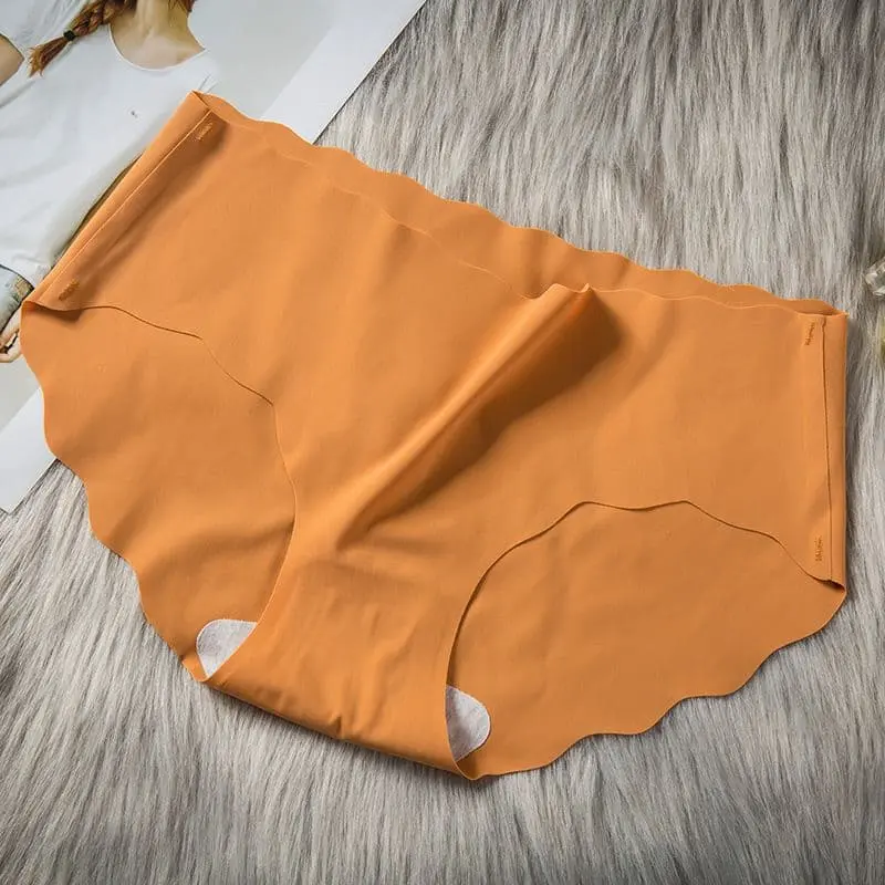 Celana dalam wanita seamless/CD anti jiplak / bahan adem Lembut 1